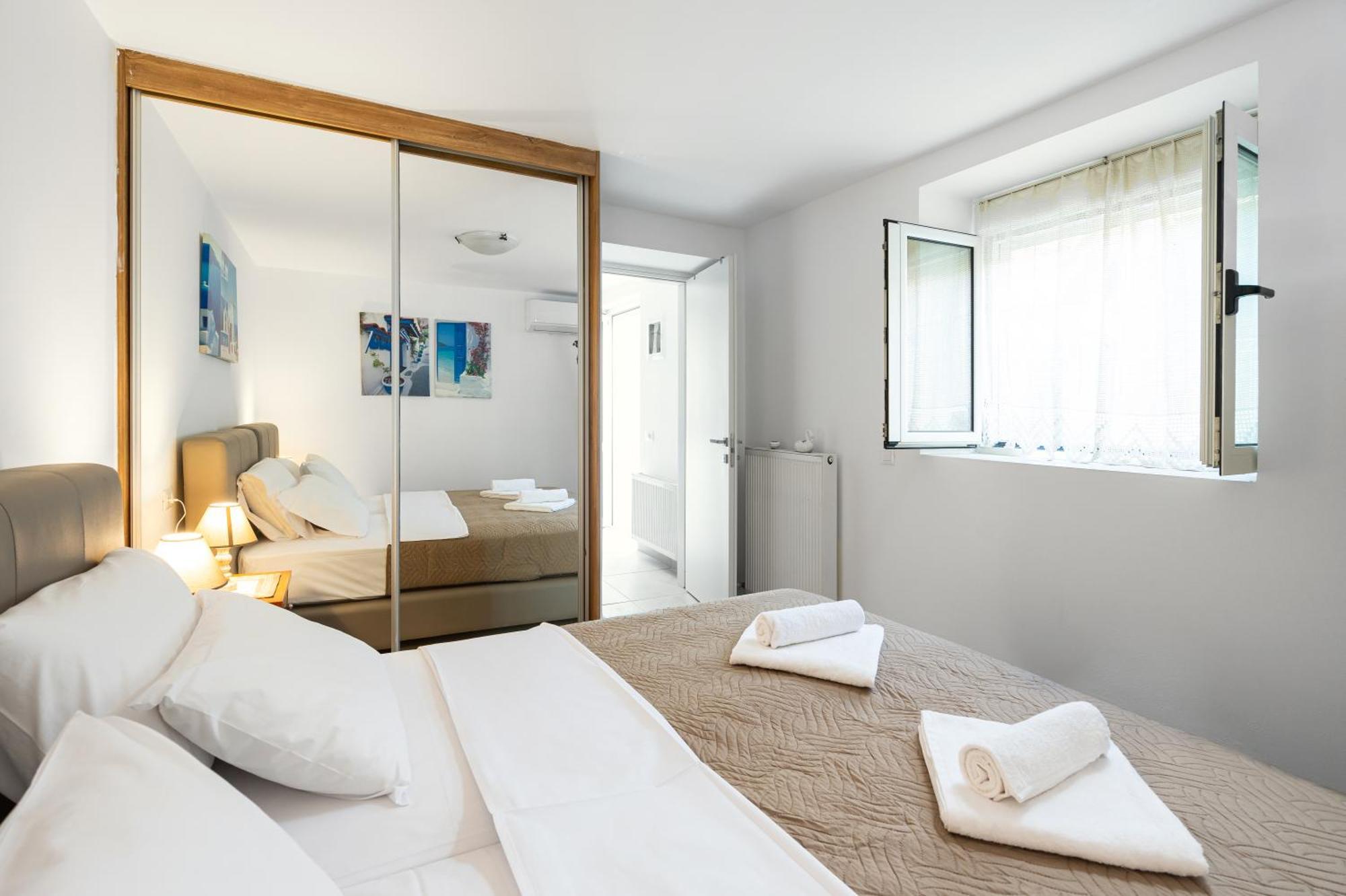 Summer Breeze Apartment
